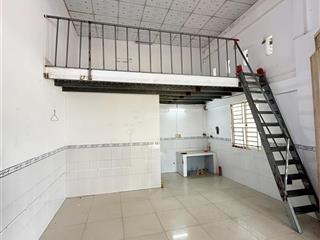 Cg. góc 2 mặt tiền 134m2 có 6 căn nhà trọ full phòng (thu nhập 15 triệu/th)đường a8 kdc hưng phú
