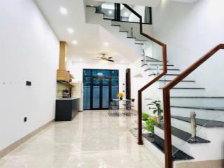 Cho thuê căn hoàn thiện 2 đủ đồ đẹp, nhà mới, đồ mới tinh chỉ cần xách vali về ở luôn