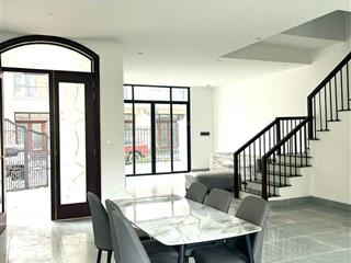 Song lập cọ xanh hoàn thiện 2 tầng đẹp, đồ mới tinh có view công viên sau nhà, giá 14tr/tháng