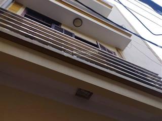 Bán nhà trần cung  lô góc  gần phố  ngõ rộng  nhà dân xây 35m2 x 5 tầng x 5,6m giá 8,3 tỷ