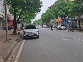 Cho thuê cửa hàng mặt phố nguyễn mậu tài, trâu quỳ. dt 120m, mặt 6m, giá 15 triệu/tháng.