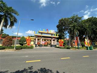 Bán đất đối diện chợ xã phước thành  tphcm . ngang 6m 350m2 có 100m2 thổ cư đúng giá 560tr