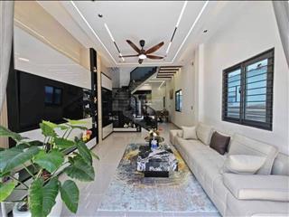 Gấp bán! nhà 3 tầng 85m2, mặt tiền kinh doanh đường tây hòa. giảm sốc còn 8 tỷ. dòng tiền lớn