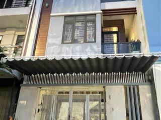 Nhà 4 tầng đỗ xuân hợp, dt 71m2, xe hơi ngủ trong nhà, khu dân trí cao. giá chỉ 7 tỷ