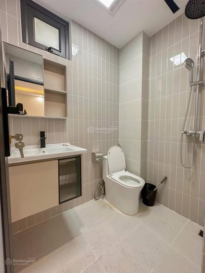 Vị trí không thể đẹp hơn  phố nguyễn thị định  vỉa hè 2 bên  cách phố 10m, 145m2 x 5t, mt 8.6m