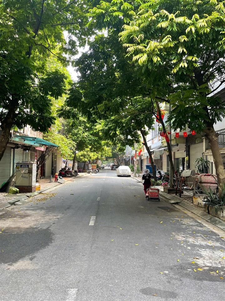 Chính chủ bán nhà 2 mặt phố văn phúc & lý thường kiệt  trước nhà rộng 10m  130m2 x mặt tiền 6.6m