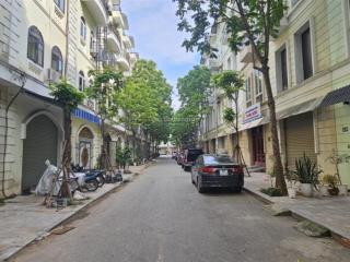 Lk kđt đô nghĩa phân lô  vỉa hè  2 mặt đường ô tô tránh  kinh doanh  thang máy