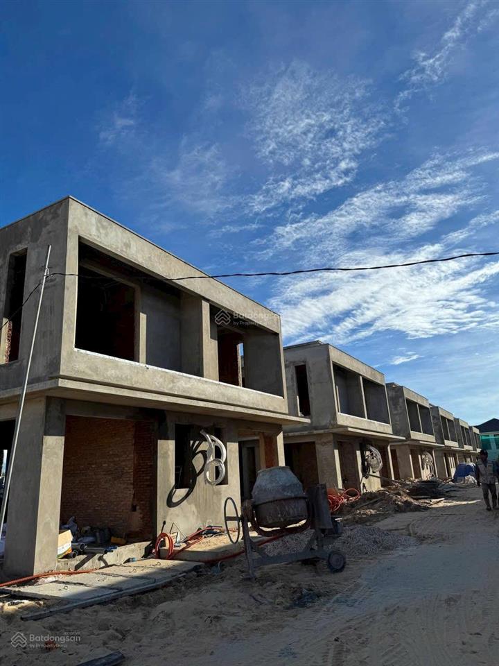 Biệt thự biển bãi trường phú quốc chỉ từ 6,2 tỷ (full nội thất) có bể bơi riêng hoặc bể sục jacuzzi