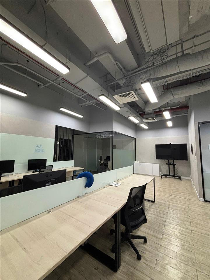 Cho thuê văn phòng  diện tích 135.35m2  quận 10