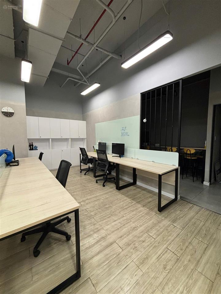 Cho thuê văn phòng  diện tích 135.35m2  quận 10