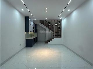 Bán nhà lô góc khương trung, thanh xuân 40m2 x 5 tầng, 15m ra ô tô.  0399 495 ***