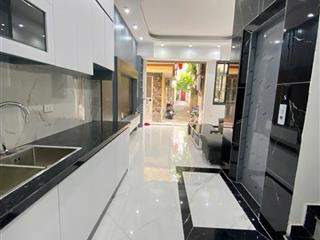 Nhà đẹp khương đình 6 tầng thang máy  xây mới  gần phố.  0399 495 ***