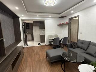 Tập thể hoà bình  hai bà trưng 75m2  3 ngủ, nhà mới, thoáng sáng, full nội thất.  0399 495 ***