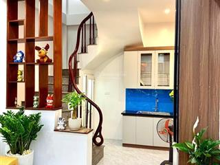 Nhà đẹp khương trung ở ngay, ngõ thông rộng, tặng full nội thất  gần chợ, trường, bãi gửi ô tô