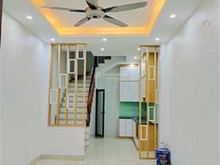 Chỉ hơn 4 tỷ có nhà ở ngay ngõ 18 định công thượng 25m2 , đầy đủ nội thất, ngõ thoáng, 30m ra ô tô
