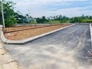 Cc bán lô góc 2 mặt tiền, 3 mặt thoáng, ngay cầu vai réo. gần dhqg