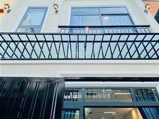 Cô tư cần tiền bán nhanh nhà hồ xuân hươngvõ thị sáuq3, gần bệnh viện da liễu. giá 5tỷ020/77,5m2