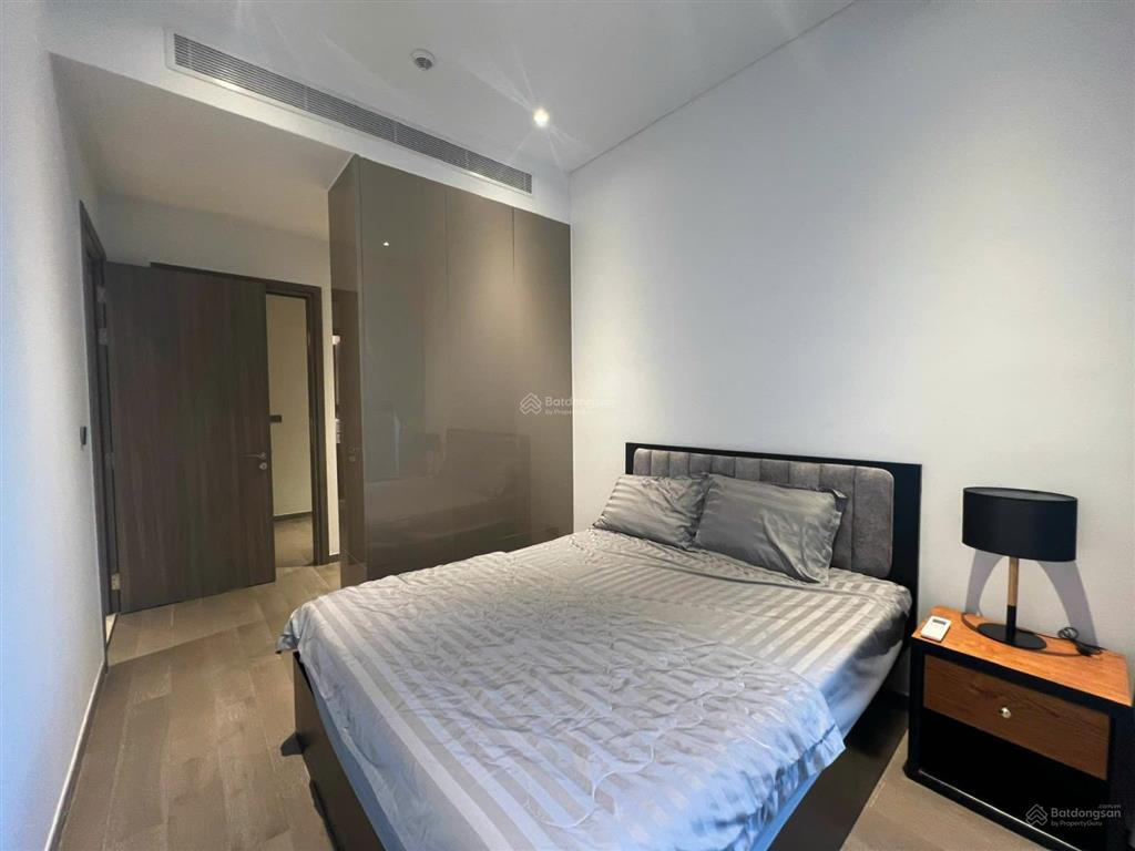 Cần bán chcc the marq 1 phòng ngủ, dt 51m2, full nt, giá 10.2 tỷ đã có sổ hồng, view lm81