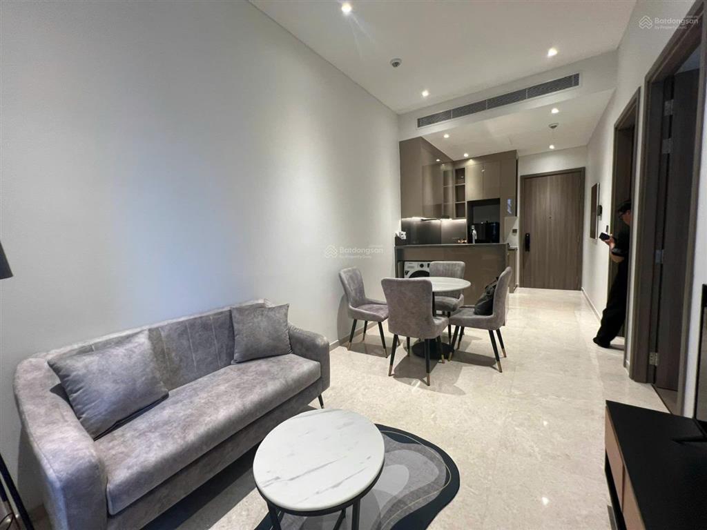 Cần bán chcc the marq 1 phòng ngủ, dt 51m2, full nt, giá 10.2 tỷ đã có sổ hồng, view lm81