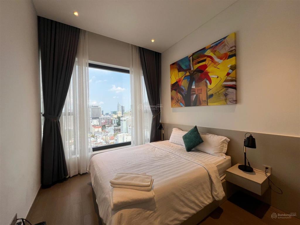 Cho thuê 4 phòng ngủ the marq quận 1, giá chỉ 77triệu, nội thất cao cấp, trần cao 6.9m