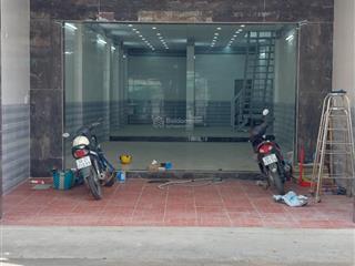 Giảm 2 tỷ  bán nhà 3 tầng mt nguyễn văn đậu ngay góc hoàng hoa thám, bình thạnh. ngang lớn 5.5m