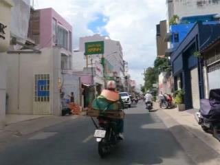 Cần bán căn biệt thự 3 tầng hxh quận 3 cách mt đường chỉ 20m  ngang 15m. giá 29,5 tỷ