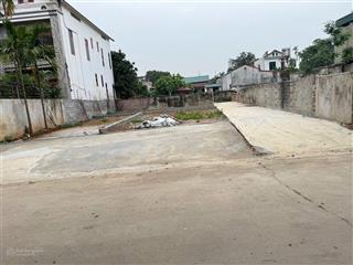 Bán đất tại làng thời đại, 2,4 tỷ, 50m2, mặt tiền 4,3m, ngõ rộng 4m