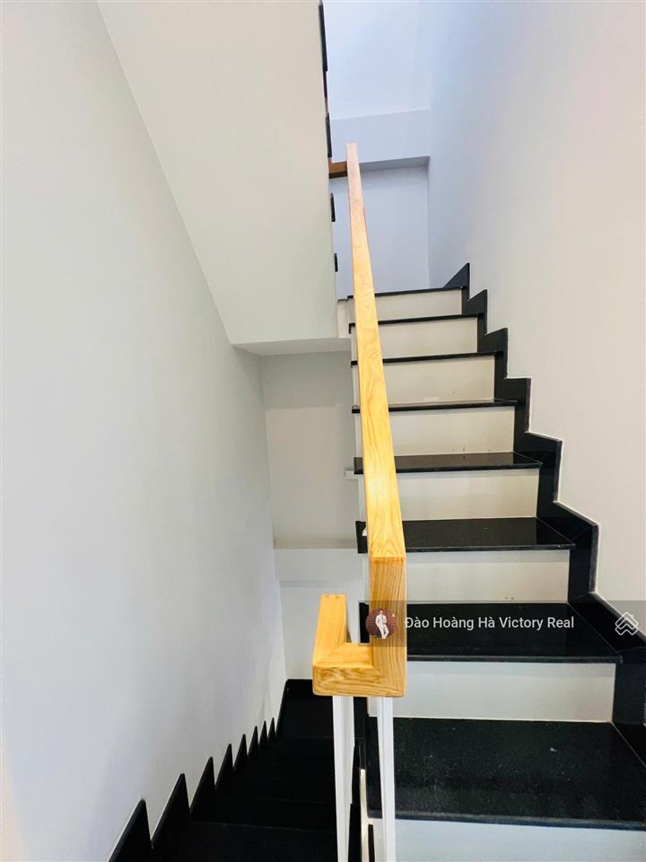 Bán nhà hxh 3 tầng tại trường chinh  ba vân, p14, tb, 3.8 x 16m  cn 56m2, giá chỉ 8.6 tỷ tl