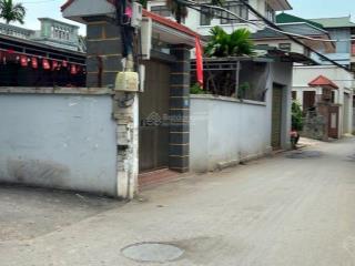 Bán đất tặng nhà cấp 4 đức thượng, hoài đức, dt69m2, mt5m, ngõ thông, ô tô, chỉ hơn 4 tỷ 0937 635 ***