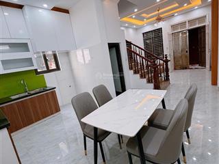 Bán nhà chính chủ văn trì, dân xây kiên cố 5 tầng, dt46m2, tặng nội thất đẹp, chỉ 6,63 tỷ có bớt.