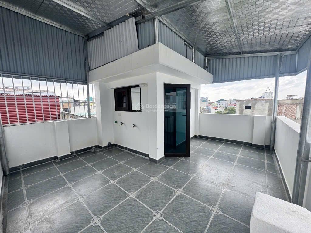 6 tầng thang máy, ngõ thông lai xá, lô góc, kinh doanh nhỏ, hơn 7 tỷ. vị trí đắc địa. 0867 346 ***