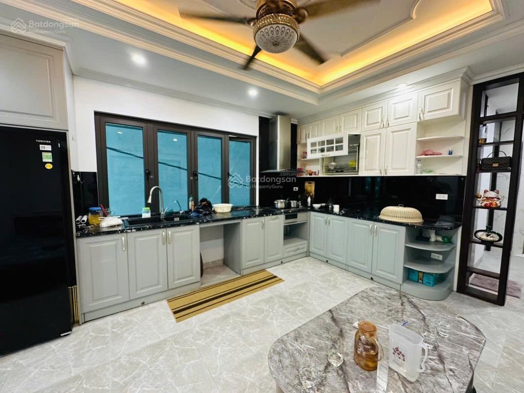 Bán nhàmỹ đìnhdt 50m2 giá 9 tỷ 2 dân xây chắc chắn full nội thấtan sinh đỉnh cao .