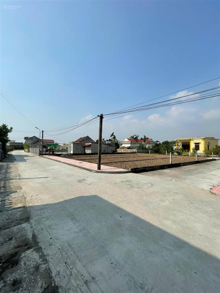 Chính chủ bán lô đất 100m2 ở tt quất lâm mặt đường 6m. rẻ nhất thị trấn full thổ  cư bao sổ