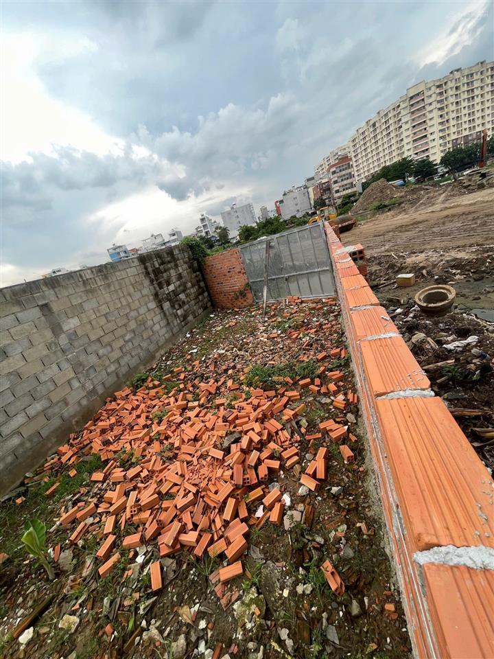 Chủ bán gấp đất góc 2 mặt tiền kênh tham lương, q12, dt  580m2 thổ cư giá 21 tỷ