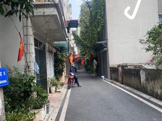 Cho thuê nhà đức giang 3 ngủ  7 triệu/th