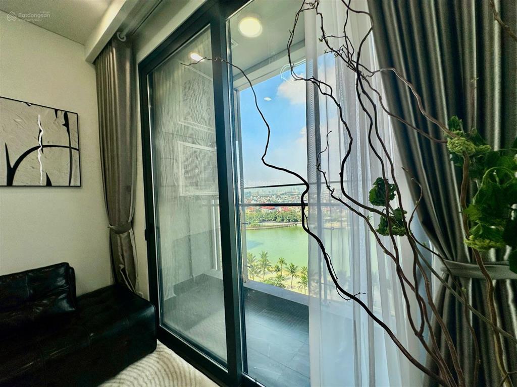 Căn 3pn 2vs, 74m2, masteri tòa a, giá 6.8 tỷ, dull đồ đẹp, tầng trung view hồ!!!