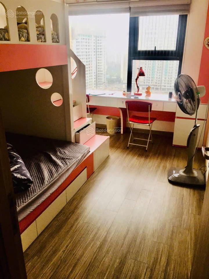 Gia đình mình bán căn góc 3pn + 2vs 102,7m2 giá 7,25tỷ ngang đập thông rộng nhất dự án, tầng trung