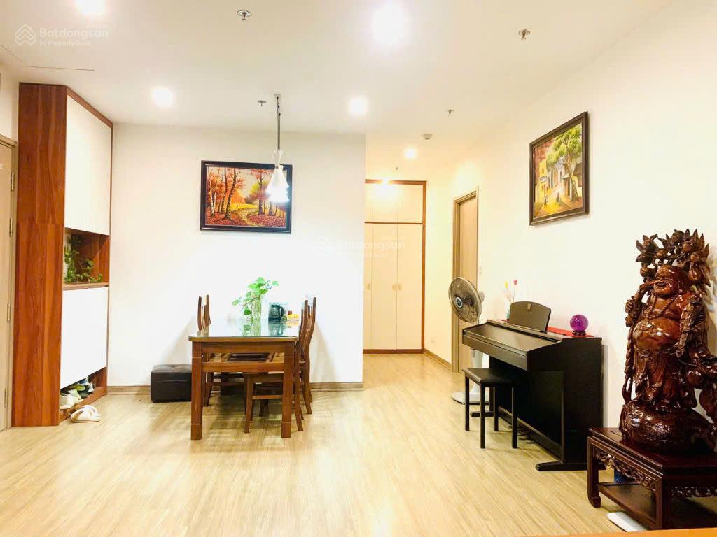 Gia đình mình bán căn góc 3pn + 2vs 102,7m2 giá 7,25tỷ ngang đập thông rộng nhất dự án, tầng trung