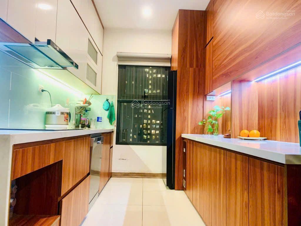 Gia đình mình bán căn góc 3pn + 2vs 102,7m2 giá 7,25tỷ ngang đập thông rộng nhất dự án, tầng trung