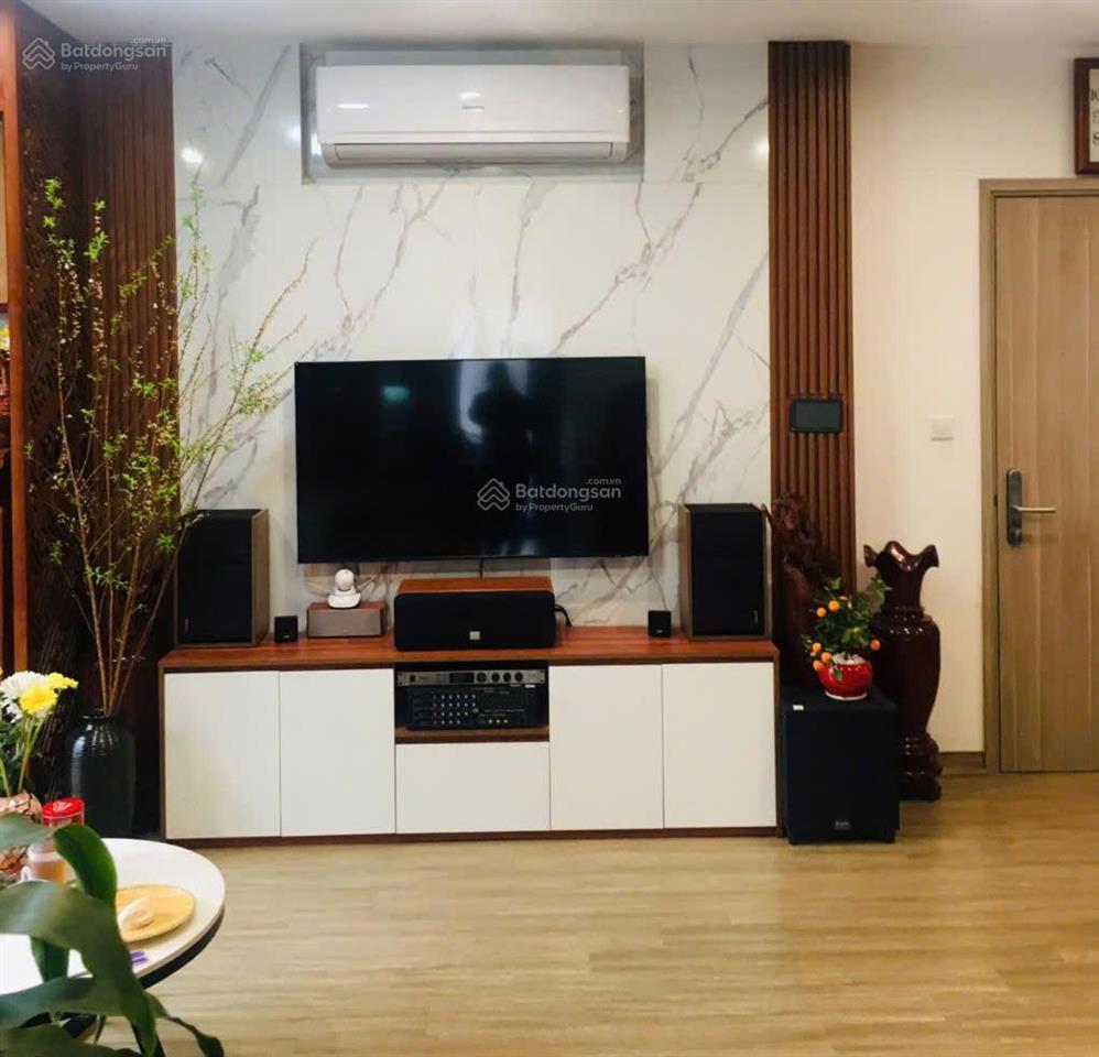 Gia đình mình bán căn góc 3pn + 2vs 102,7m2 giá 7,25tỷ ngang đập thông rộng nhất dự án, tầng trung