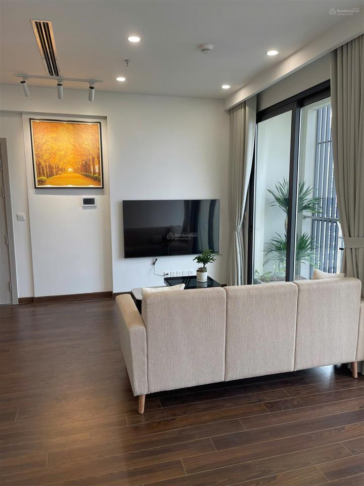 Chính chủ bán gấp căn 2n + 2vs khu cao cấp masteri. giá 6,45 tỷ, tầng trung view công viên hồ