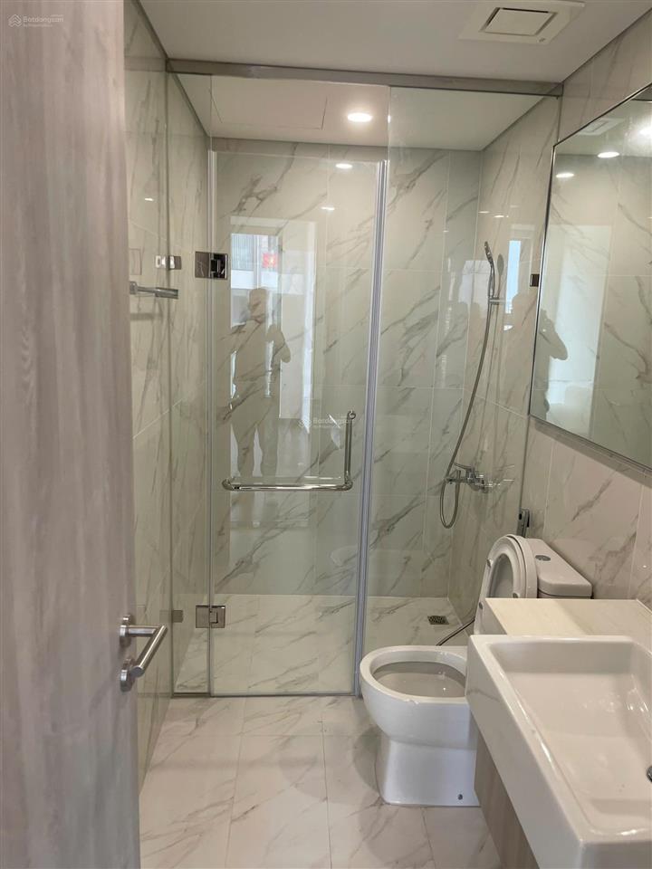 Chính chủ bán gấp căn 2n + 2vs khu cao cấp masteri. giá 6,45 tỷ, tầng trung view công viên hồ