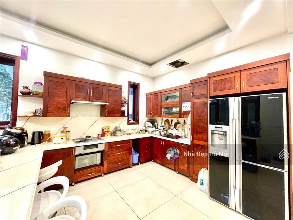 Bán siêu biệt thự ,trung tâm bán đảo linh đàm, 105 tỷ, 270m2 . duy nhất 1 căn cho giới siêu vip.