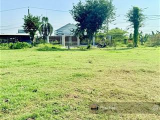 Đất đẹp đối diện chợ phường 7, đường số 2, dt 120m2/ 700 triệu, full thổ. đất phường 7, bến tre.