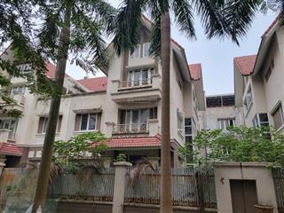 Tôi chính chủ cần bán biệt thự an hưng bt5  dt 240m2  ngay gần hồ và công viên