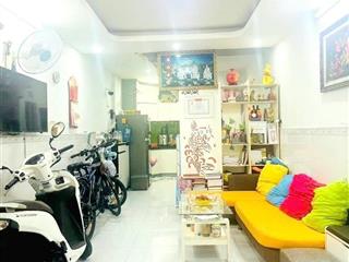 Trần đình xu, quận 1, vài phút ra chợ bến thành, 27m2, 2 tầng 3.2m nở hậu 3.4 x 8.5m 3.99 tỷ
