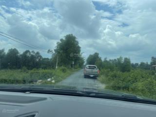 Cách ql62 khoảng 2.5km. đất 12.000m² có gần 400m2 thổ cư. mặt tiền đường xe tải, tiện kinh doanh