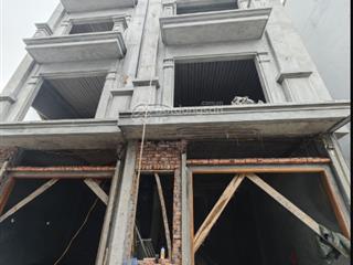 Bán nhà ô tô đỗ cửa 30m2 x 5 tầng  3pn giá nhỉnh 5 tỷ tại nhân huệ, đồng mai