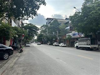 Bán nhà phố vân trì mặt phố kinh doanh vỉa hè rộng