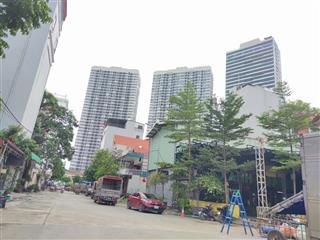Nhà đẹp 4t dân xây kiên cố  ô tô vào nhà ngay cầu nhật tân  intracom alo e ngọc 0337 568 ***